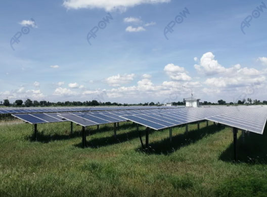 ตรวจสอบระบบและทำความสะอาด แผงโซล่าฟาร์ม