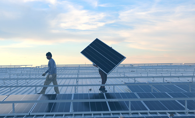 บริการล้างและทำความสะอาด<br>แผง Solar PV